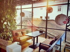 設計師品牌棉麻，年末市集。