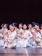 東方歌舞團舞蹈詩畫《國色》