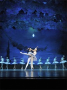 遼寧芭蕾舞團新版舞劇《天鵝湖》